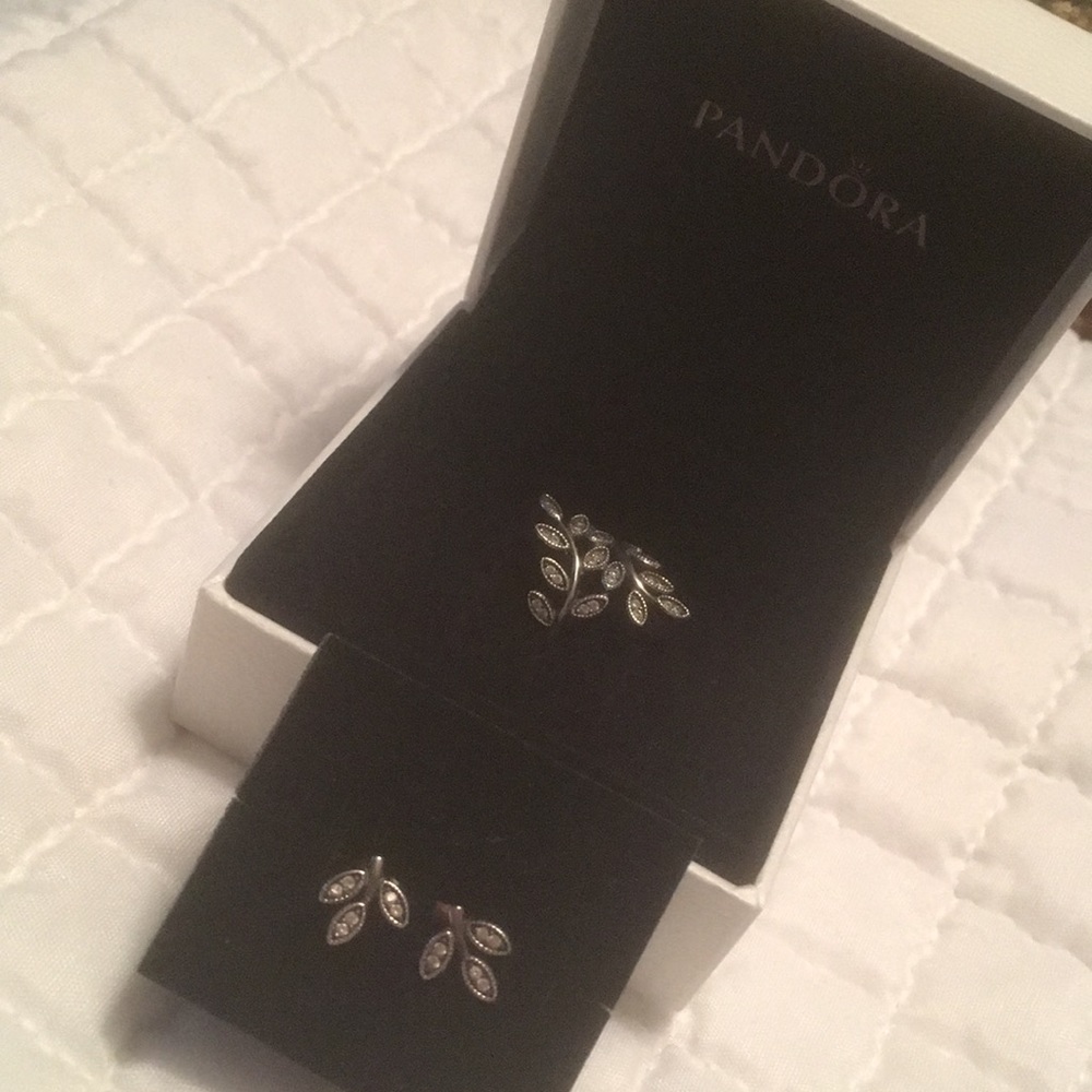 SOLD!!! Pandora Leaf Set